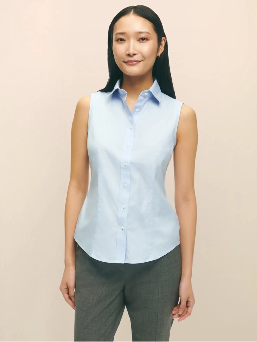 Womenβs Brooks Brothers Sleeveless Button-Front Light Blue Dress Shirt Size 4